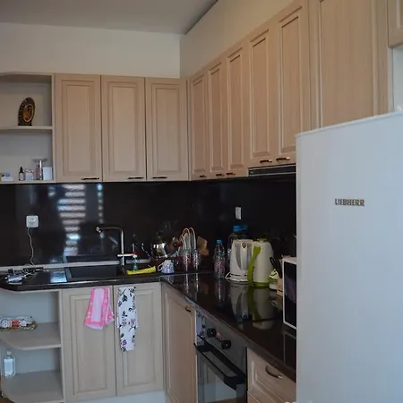 Apartament Bratanov In Sunny Day 6