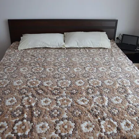 Apartament Bratanov In Sunny Day 6